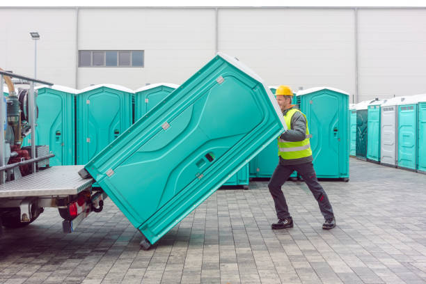 Portable Toilet Options We Offer in Oak Hill, FL